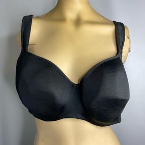 Cacique size 44C light line underwire womens bra